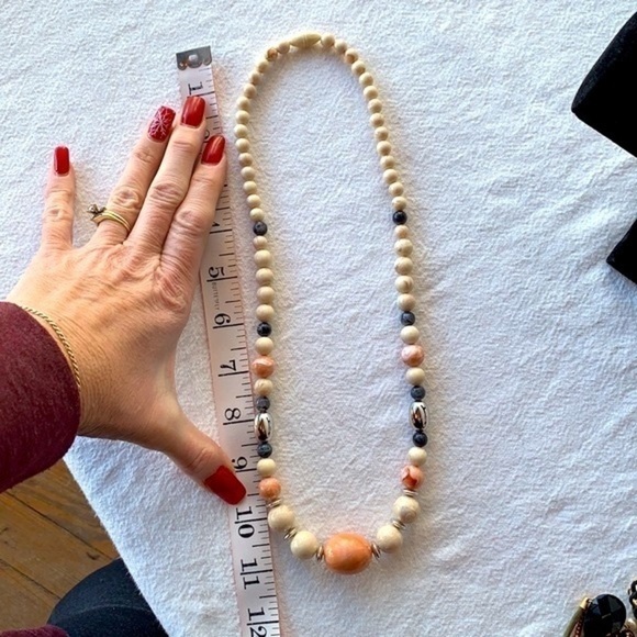 Avon Graduated bead swirl acrylic vintage long soft pastel colorful statement - Picture 5 of 7